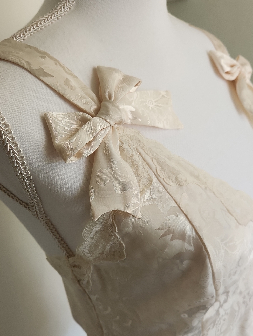 Victoria's Secret 80s Gold Label Champagne Teddy Bodysuit Bridal Vintage Size M - Picture 5 of 16